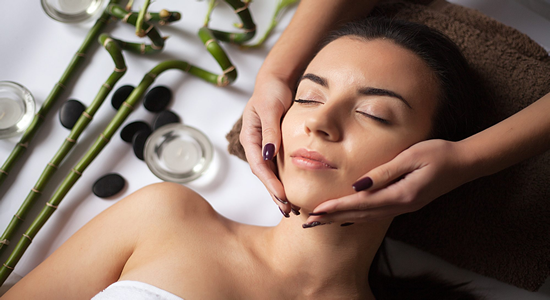 Beneficios de los masajes faciales