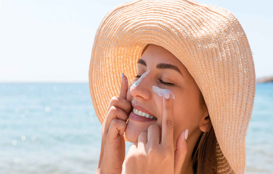 Exfoliar e hidratar tu piel en vacaciones